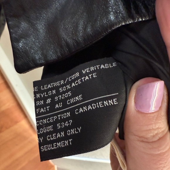 Danier Black Leather Fitted Blazer Jacket - Picture 5 of 5